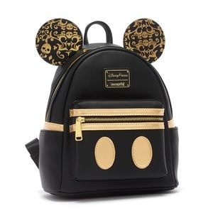 Loungefly Disney Pirates of the Caribbean MMMA Mini Backpck